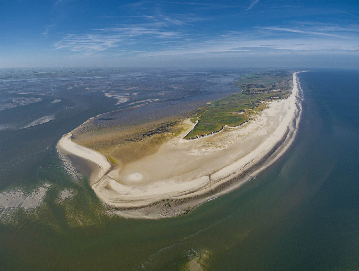 Luchtfoto van de Hon bij Ameland