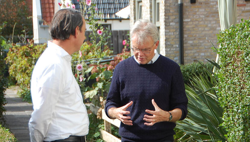 Arie Piet (Provincie Fryslân) en Ernest Briët (Landschap Noord-Holland) in gesprek